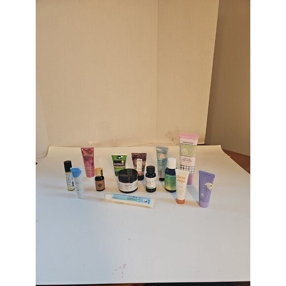 Huge 14 LotBundle of Deluxe Samples BeautyHaircare Skincare Sealed